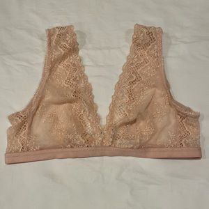 Gap Body | Light Pink Lace Bralette M